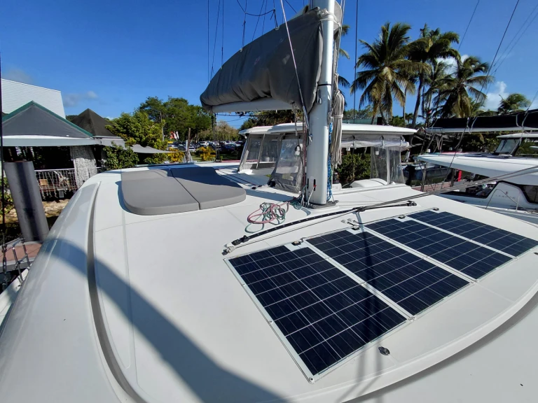 Alquiler Catamarán Lagoon con o sin  título de navegación