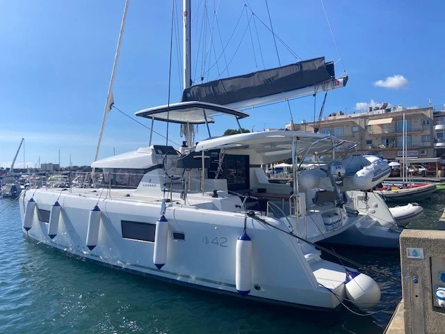 Alquiler de barcos Le Marin barato de Lagoon 42
