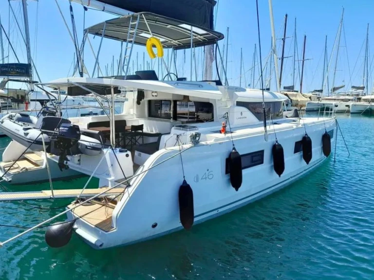 Alquiler de Lagoon Lagoon 46 en Álimos