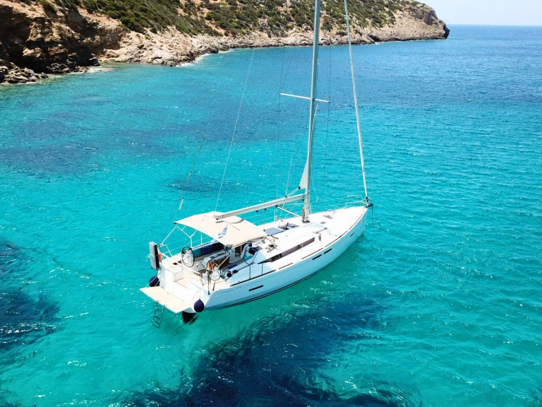 Jeanneau Sun Odyssey 419 de alquiler a Álimos