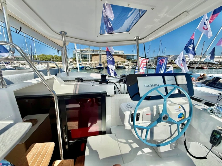 Alquiler de embarcaciones Fountaine Pajot Fountaine Pajot FP 44 Maestro - 3 cab. enRoad Town en Samboat