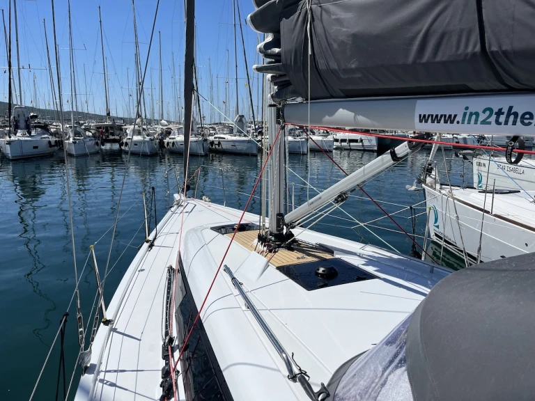 Alquiler de barcos Punat barato de Dehler 38 SQ