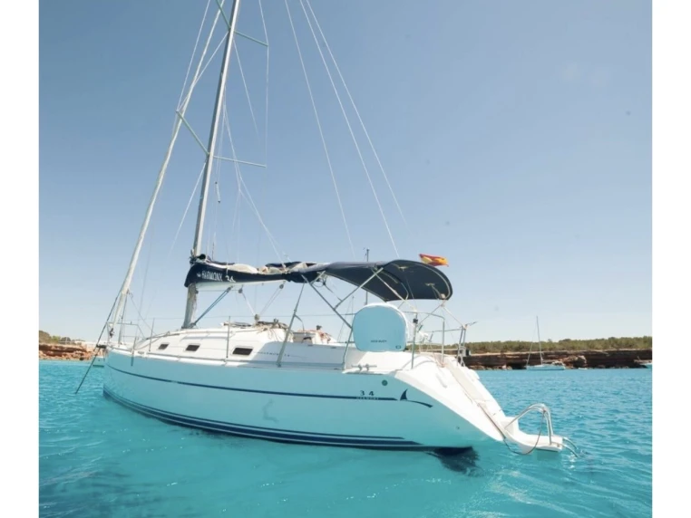 Alquiler de barcos Sant Antoni de Portmany barato de Bavaria 38 Cruiser