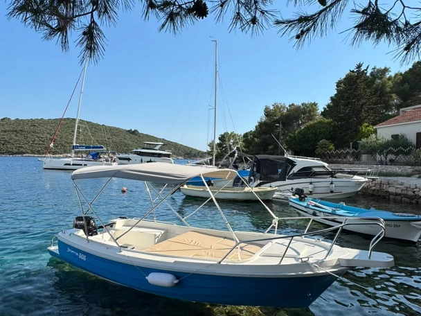 Alquiler de barcos Okrug Gornji barato de 505