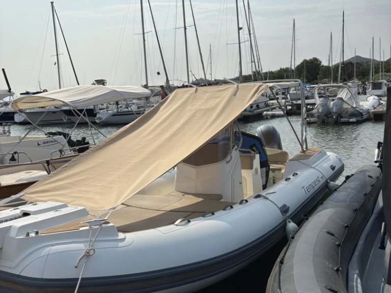 Alquiler de Capelli Tempest 700 en Argelès-sur-Mer