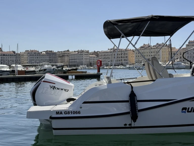 Quicksilver Quicksilver 705 Cruiser de alquiler a Marsella