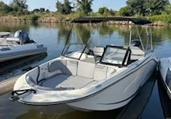 Alquiler de embarcaciones Bayliner M19 enHyères en Samboat