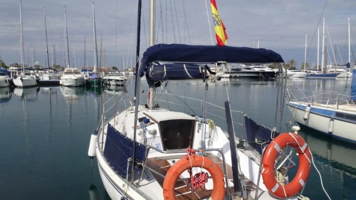 Jeanneau Aquila de alquiler a La Manga