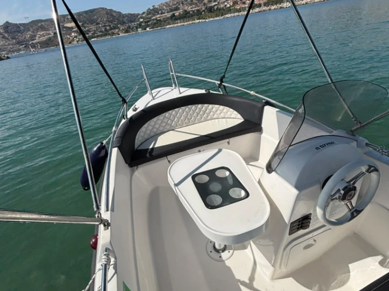 Alquiler de barcos Marsella barato de laser
