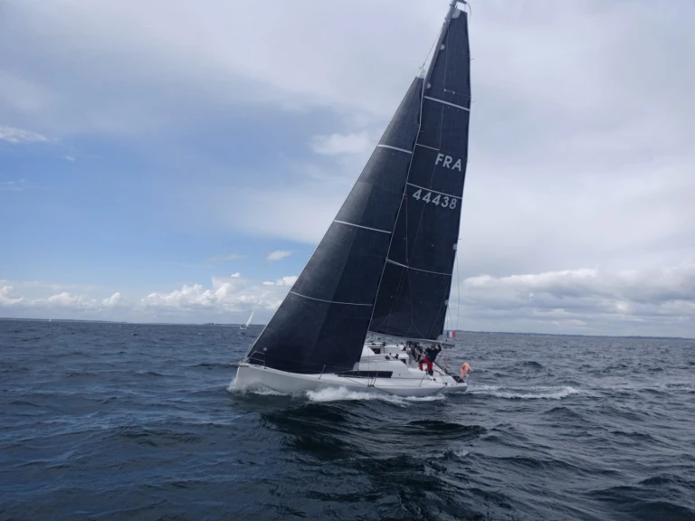 Jeanneau Sun Fast 3200 de alquiler a La Trinité-sur-Mer