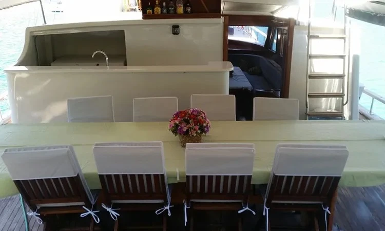 Custom Made Custom made de alquiler a Marmaris