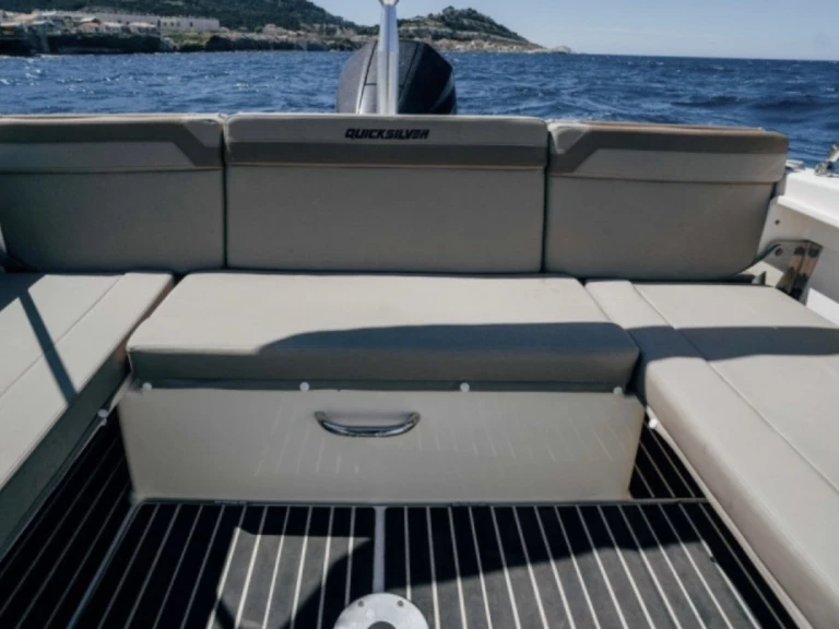 Alquiler de embarcaciones Quicksilver Activ 755 Sundeck enMarsella en Samboat