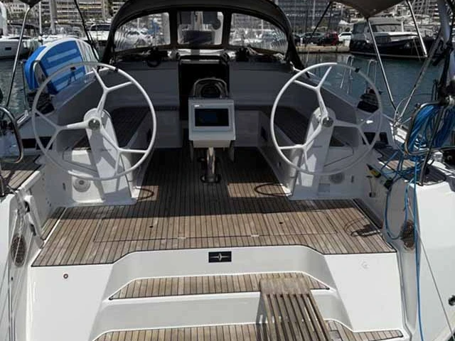 Alquiler Velero Bavaria con o sin  título de navegación