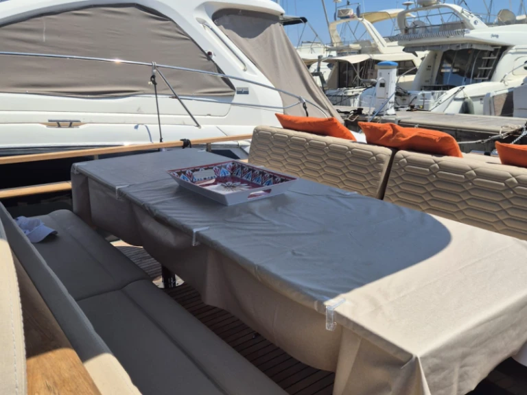 Alquiler Lancha nautica esposito positano con o sin  título de navegación