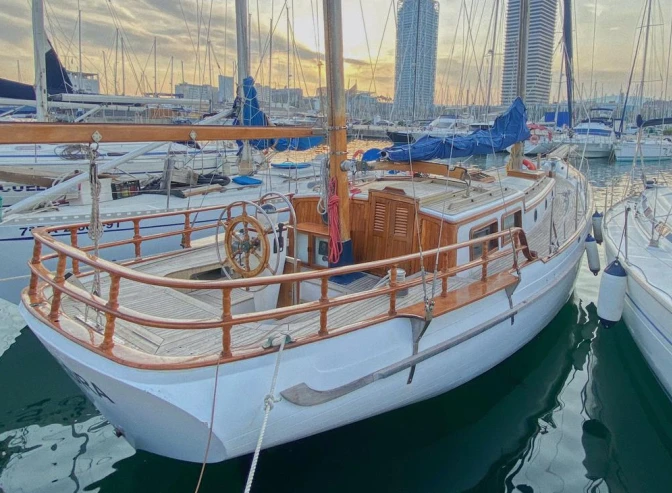 Alquiler de Ta Chiao CT 41 (Formosa 41) en Barcelona