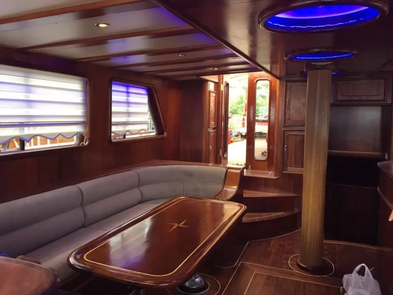 Velero para alquilar Marmaris al mejor precio