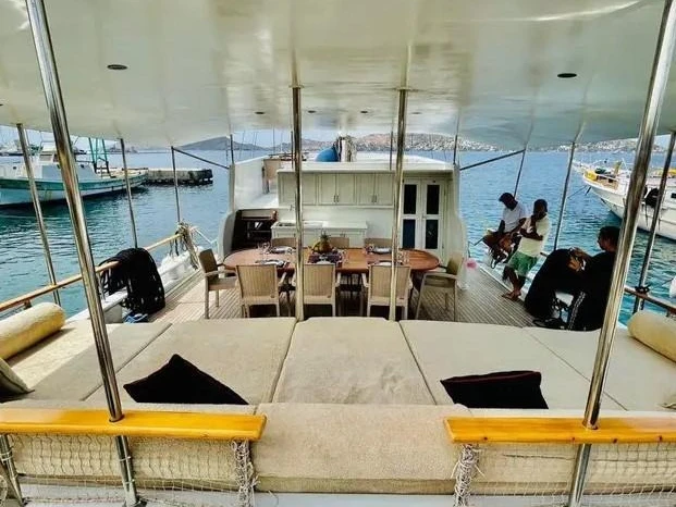 Custom Made Custom made de alquiler a Marmaris