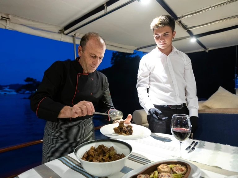 Alquiler de Velero, con o sin patrón Custom Made Marmaris