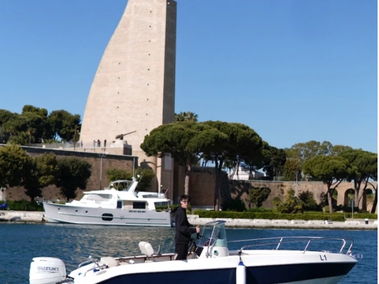 Alquiler de embarcaciones Marea 19 enBrindisi en Samboat