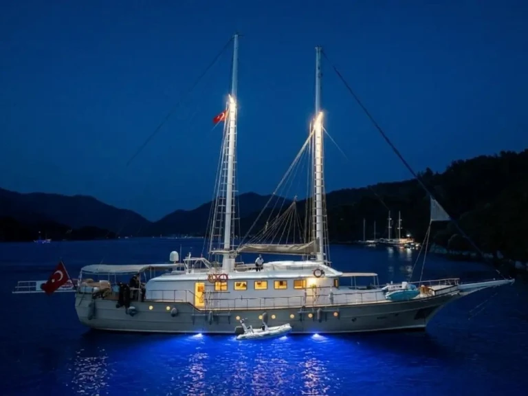 Custom Made Custom made de alquiler a Marmaris