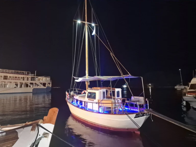 Alquiler Nidrí - Greece Liberty en SamBoat