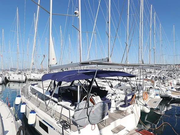 Alquiler de embarcaciones Bavaria Bavaria C42 enBiograd na Moru en Samboat