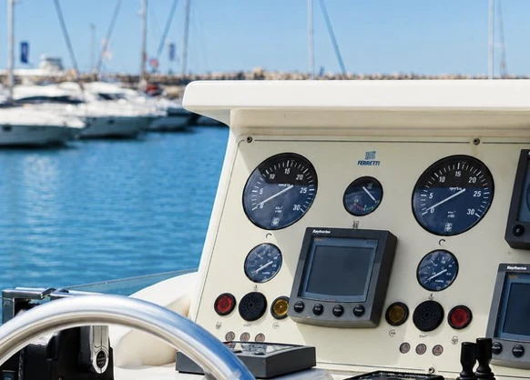 Alquiler Puerto Banús - Ferretti Ferretti 680 en SamBoat