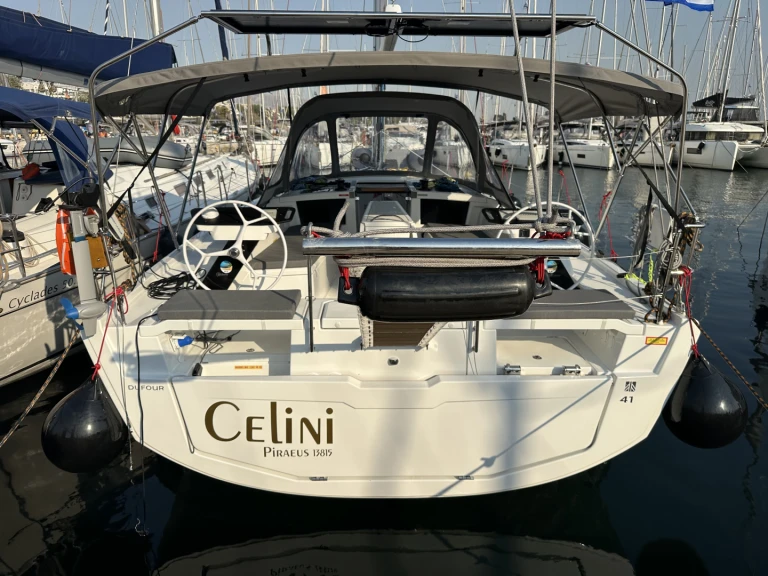 Alquiler Cos - Dufour Dufour 41 en SamBoat