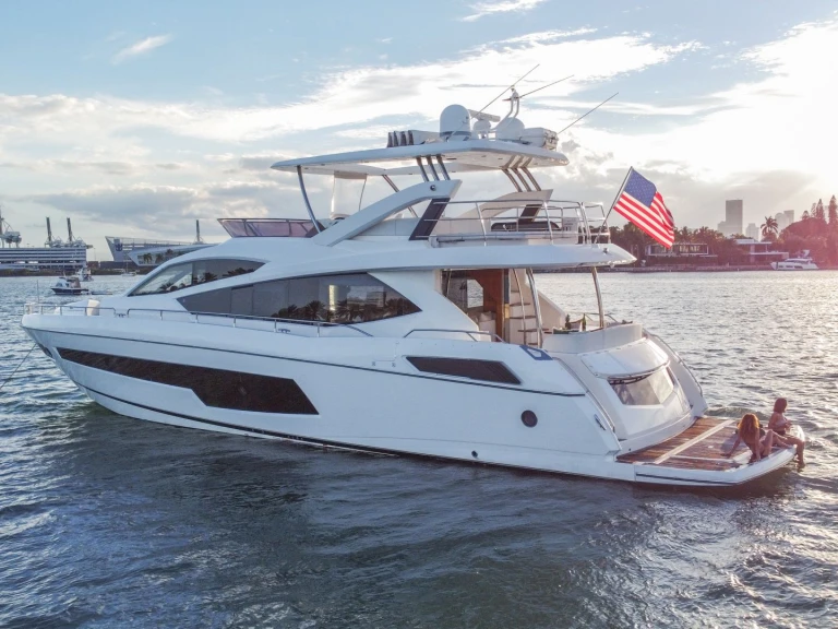 Sunseeker Asha de alquiler a Miami