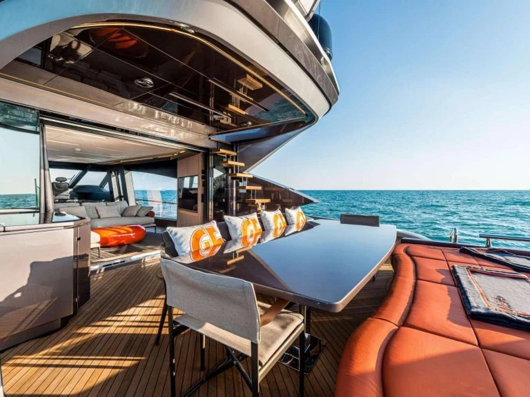 Yate de lujo para alquilar Provenza-Alpes-Costa Azul al mejor precio