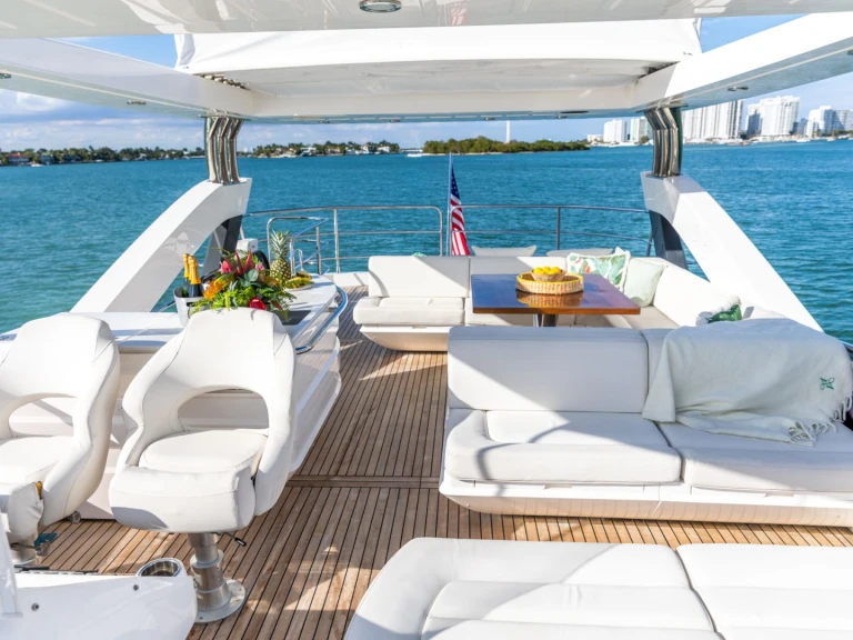 Alquiler de Yate de lujo, con o sin patrón Sunseeker Miami