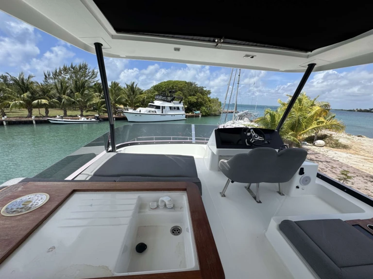 Alquiler de Yate de lujo, con o sin patrón Fountaine Pajot Belice