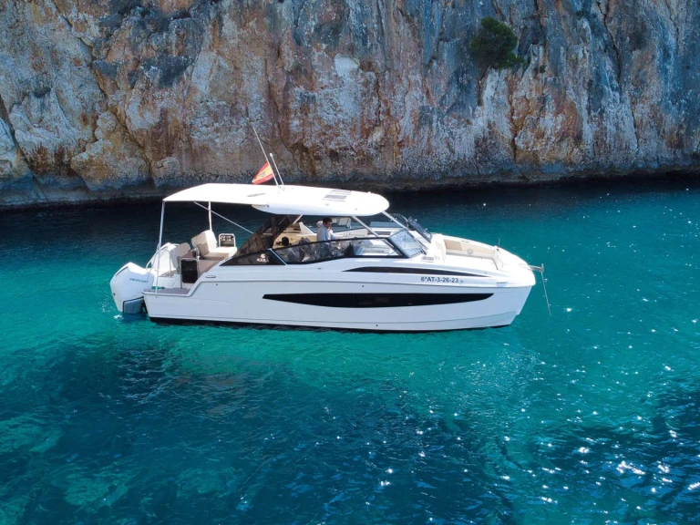 Alquiler de Aquila Denia en Ibiza