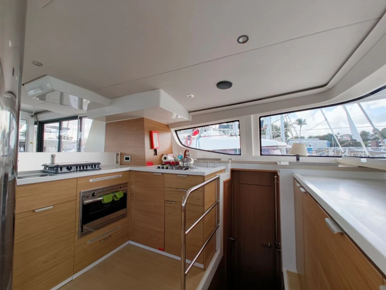 Alquiler de Catamarán, con o sin patrón Bali Bas du Fort