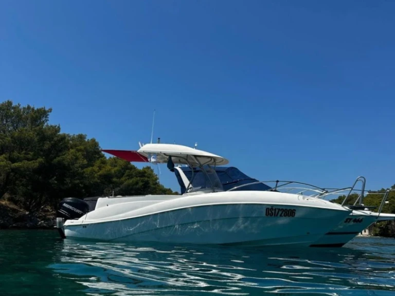 Alquiler de barcos Poljica barato de Quicksilver 720 Commander