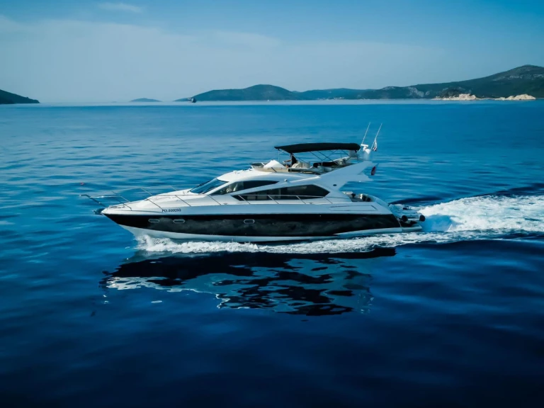 Alquiler de embarcaciones Sunseeker Sunseeker Manhattan 63 enKaštel Lukšić en Samboat