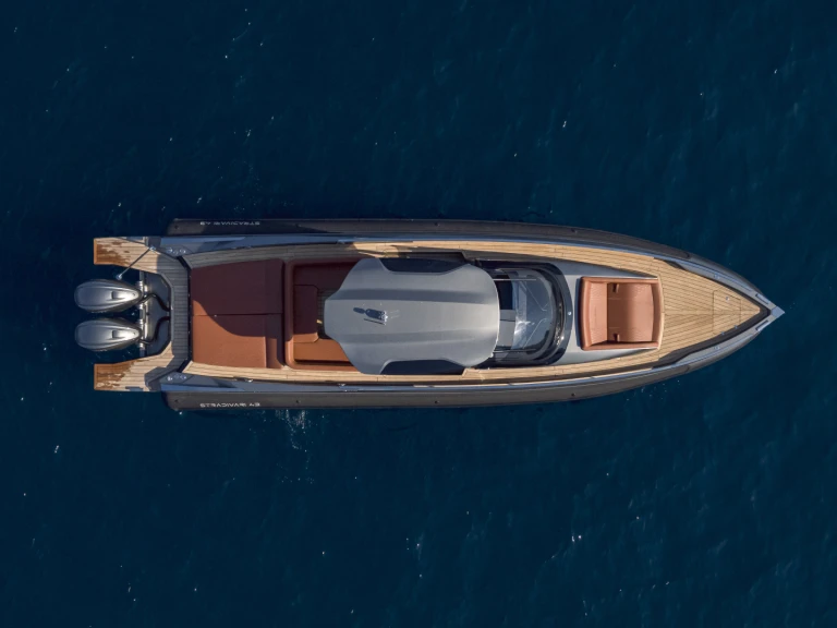 Alquiler de embarcaciones Capelli Stradivari 43 enMónaco en Samboat