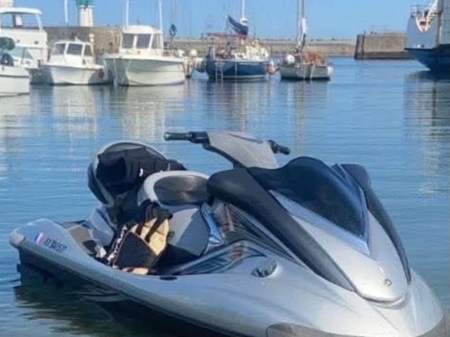 Alquiler Moto de agua en L'Île-d'Yeu - Yamaha Fxho