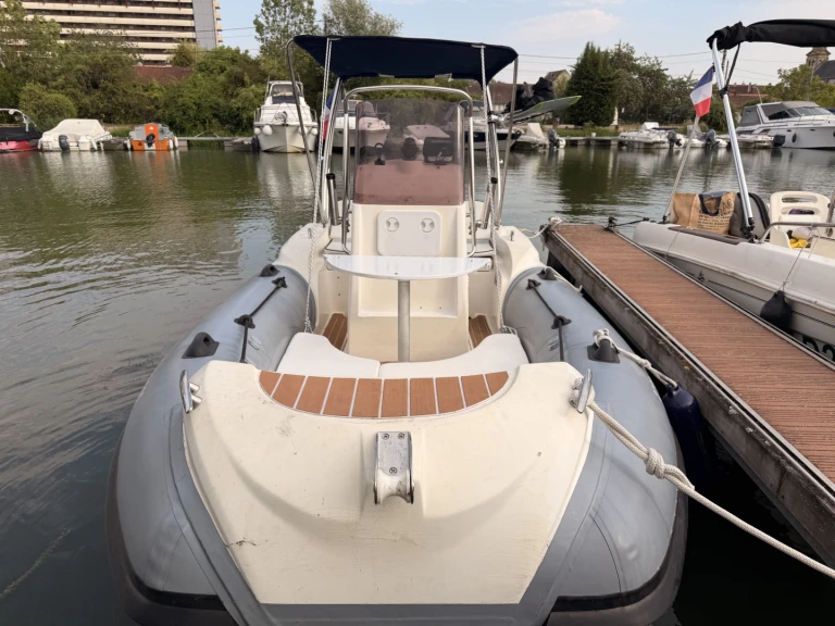 Alquiler Neumática en Metz - Nuova Jolly King 490