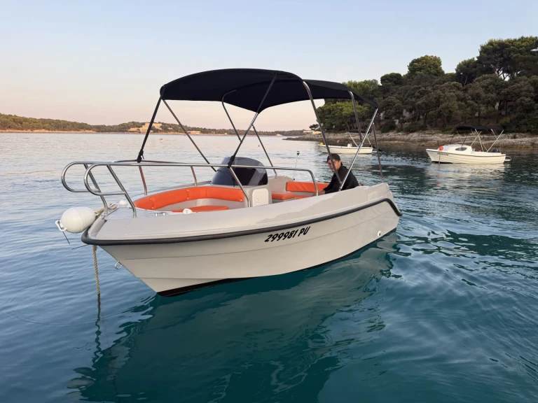 sport-mare Luka de alquiler a Pula