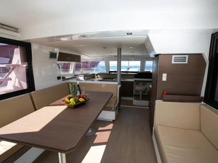 Alquiler de barcos Lávrio barato de Bali 4.1