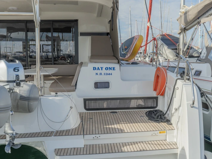 Alquiler Catamarán Lagoon con o sin  título de navegación