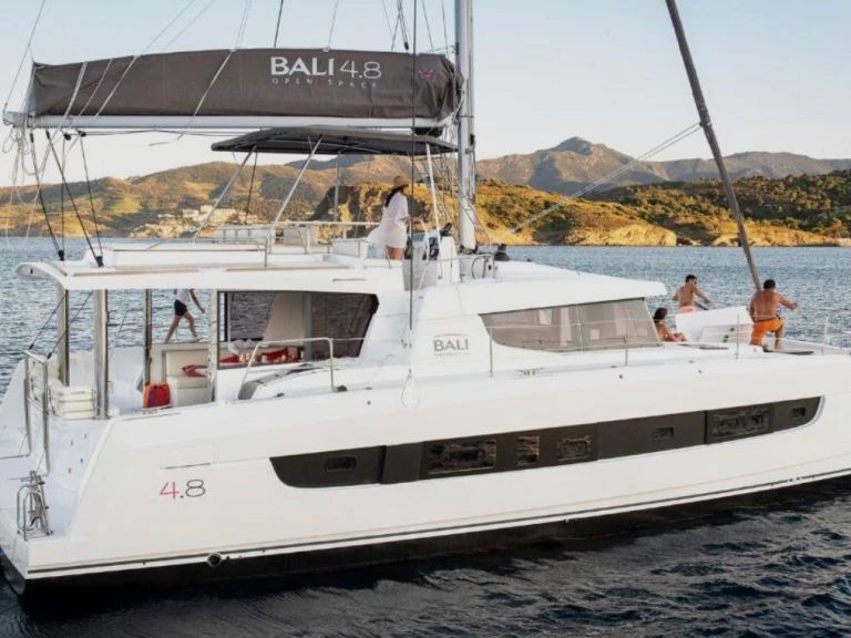 Alquiler de Bali Bali 4.8 en Nikiána