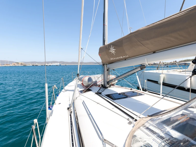 Alquiler Velero en Lávrio - Jeanneau Sun Odyssey 440