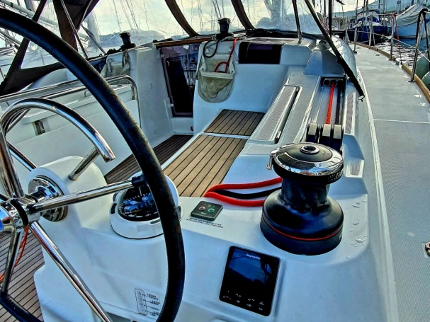 Alquiler de barcos Piso Livadi barato de Sun Odyssey 449