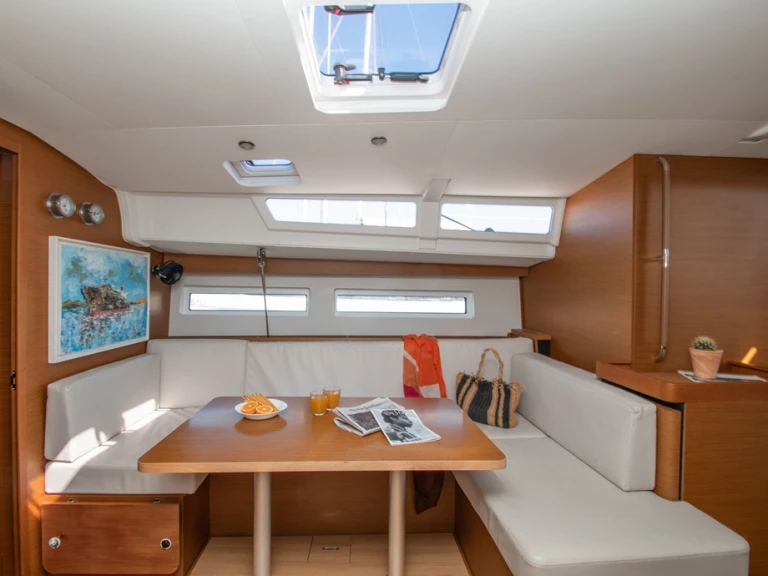 Alquiler de barcos Cos barato de Sun Odyssey 490