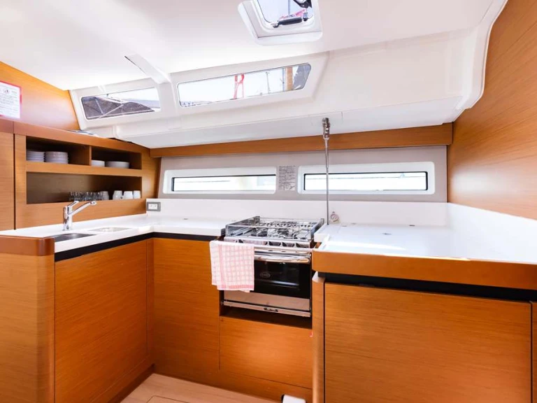 Alquiler Néa Péramos - Jeanneau Sun Odyssey 490 en SamBoat