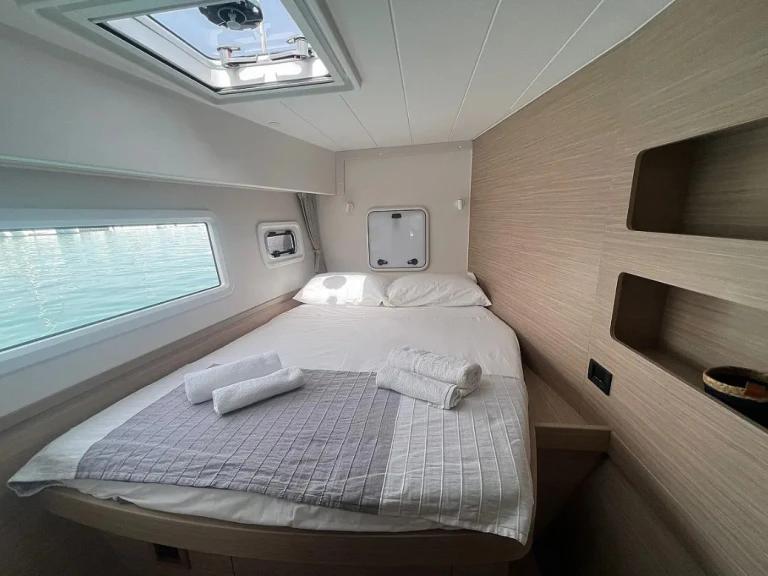 Alquiler Catamarán Lagoon con o sin  título de navegación