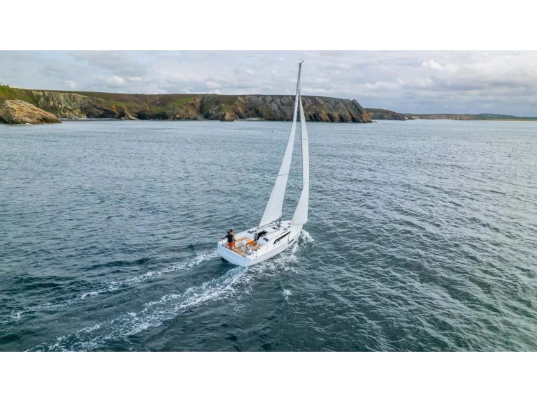 Velero para alquilar Furnari al mejor precio