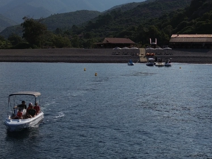 Alquiler Serriera - ROTO 450s Family en SamBoat